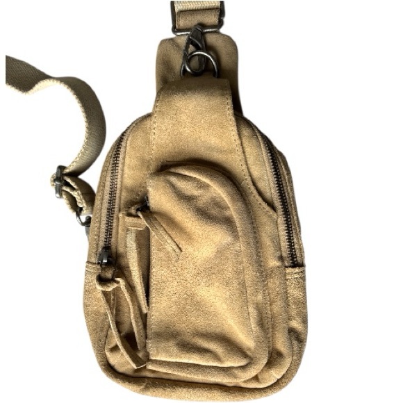 Free People Hudson beige suede sling bag with adjustable strap - Picture 5 of 13